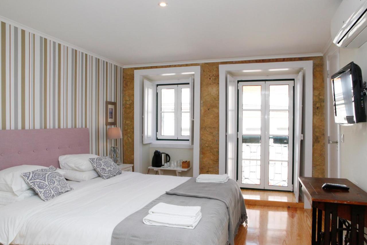 Flores Guest House Lisbon Room photo